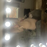 8 Bella photo