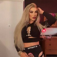 4 Samantha Horny photo