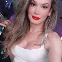 1 Linda Real photo