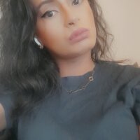 1 Miah Khan photo