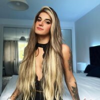 7 Chloe Roberts photo