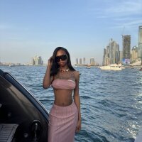 1 Yasmen photo