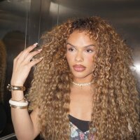 8 Valentina Brazilian photo
