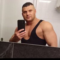 2 Roberto Inprezario photo