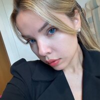 1 Lola Angel photo
