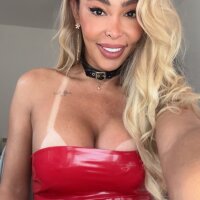 17 Lovelly Mariah photo