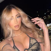 6 TS Brit photo
