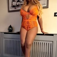 3 Bella photo