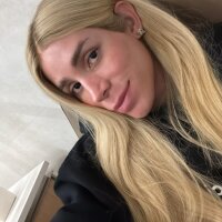 6 Suzie Xxl photo