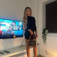 7 Julie Xxl photo