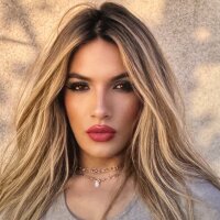 2 Emanuela photo