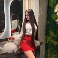 5 Valeria photo