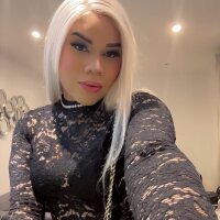 8 Hailey Carter photo