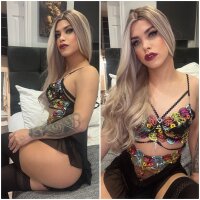 8 Hot Blond photo
