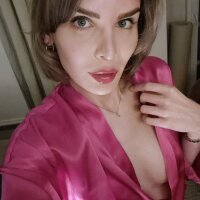 18 Lena Pearl photo