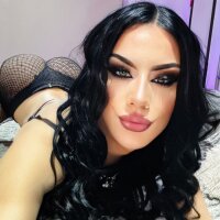 6 Layla photo