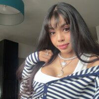 6 Julliani Luz photo