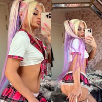6 Petite British photo