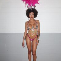 12 Winnie Harlow photo