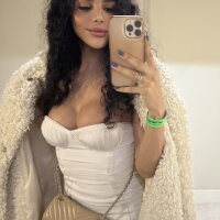 6 Maria photo
