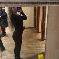 8 Lexy Your photo