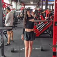5 Liz Hot photo