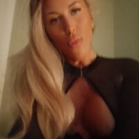 3 Vixen photo