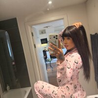 17 Brenda Hot photo