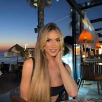 7 Carol Trentini photo