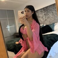 10 Julia Mihaile photo