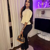 4 Ysabelli Brazilian photo
