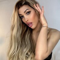 10 Angell Blonde photo