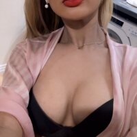 13 Selenna Rivera photo