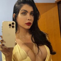 15 Thaylla photo