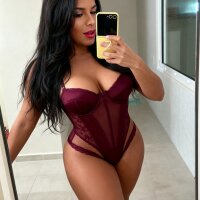 1 Juliana Carvalho photo