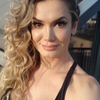 10 Linda Real photo