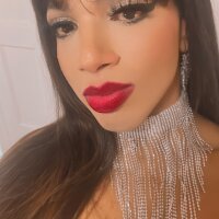 7 Luana Trombini photo