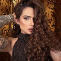 18 Lilly Brazilian photo
