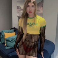 1 Alana Hot photo