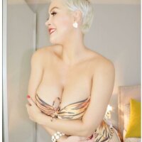 4 Nina photo