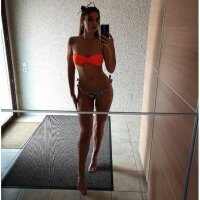 9 Lexi photo