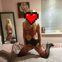 7 Female Escort photo