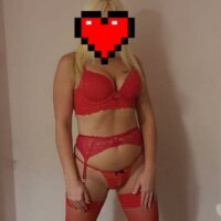 9 Female Escort photo
