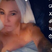 4 Female Escort photo