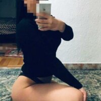 3 Linda photo