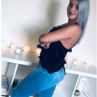 2 Chloe photo