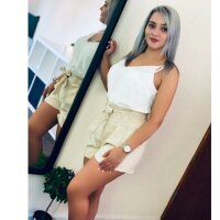 3 Chloe photo