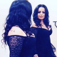 1 Laura photo