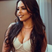 1 Larissa photo